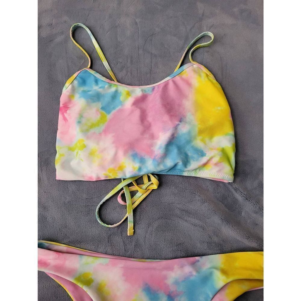 Bikini - Picture 3 of 5